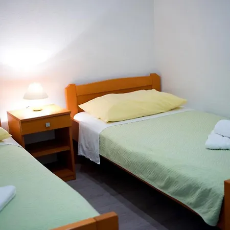 And Robi Apartman