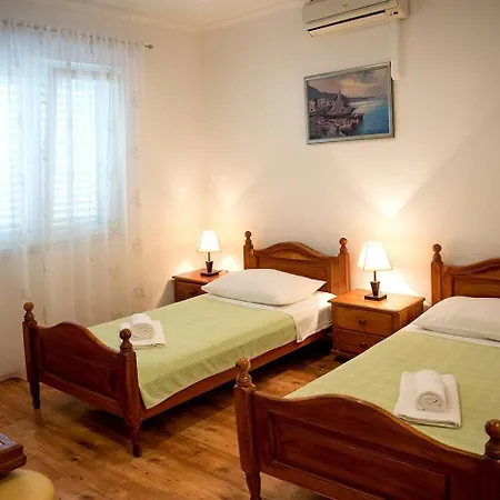 And Robi Apartman